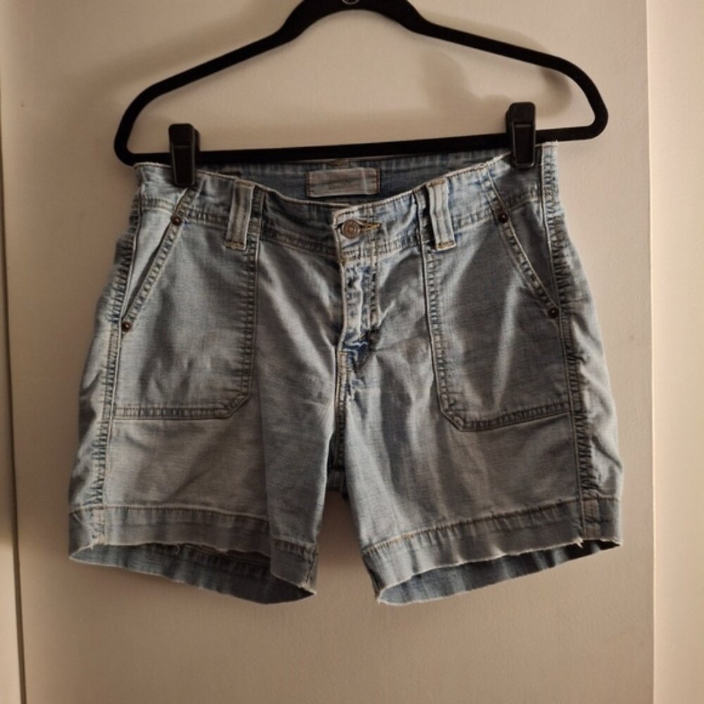 Levi's Blue Jean Shorts Classic Mid-Length